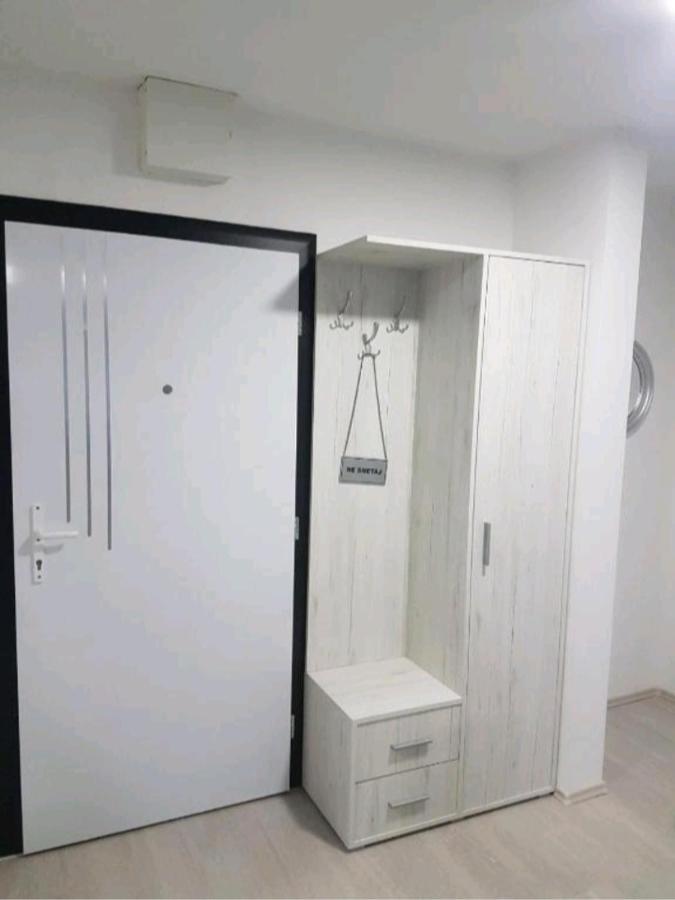 Apartman Lela Karlovac Eksteriør billede